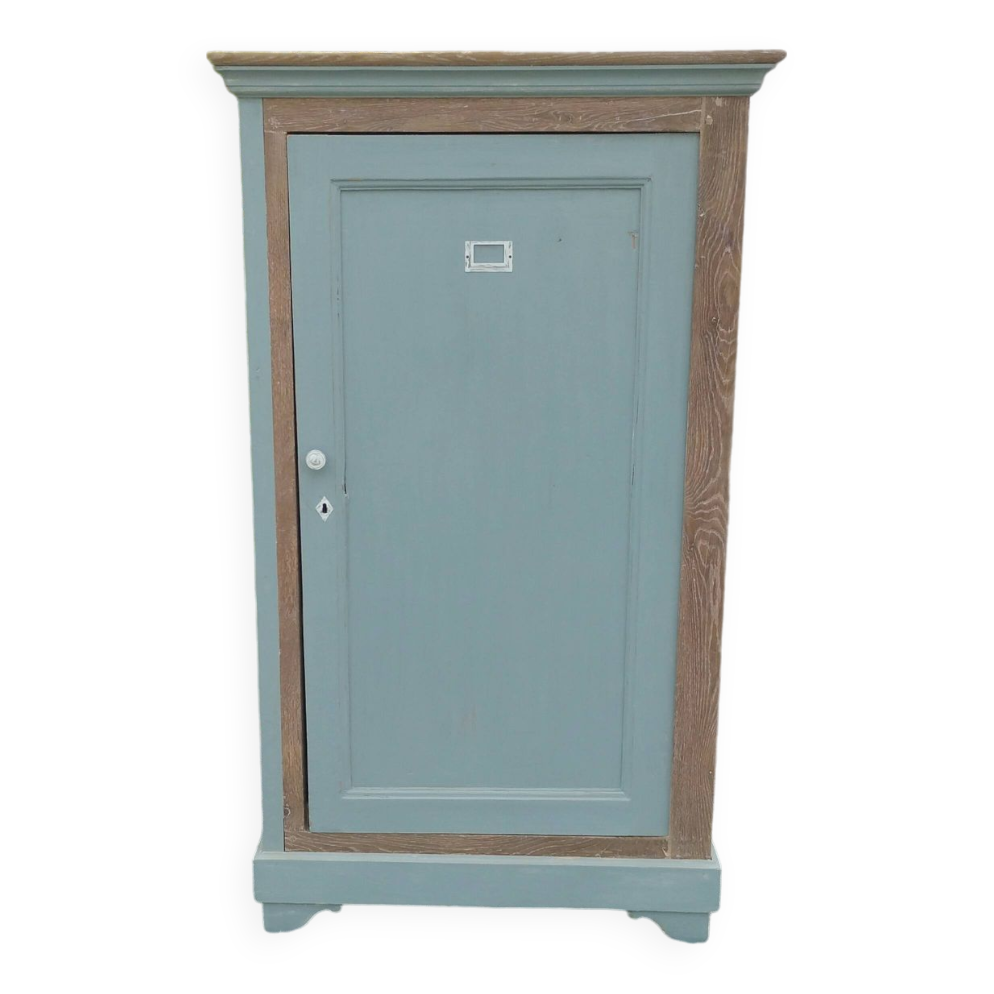 Parisian Wardrobe - Vintage Bonnetière