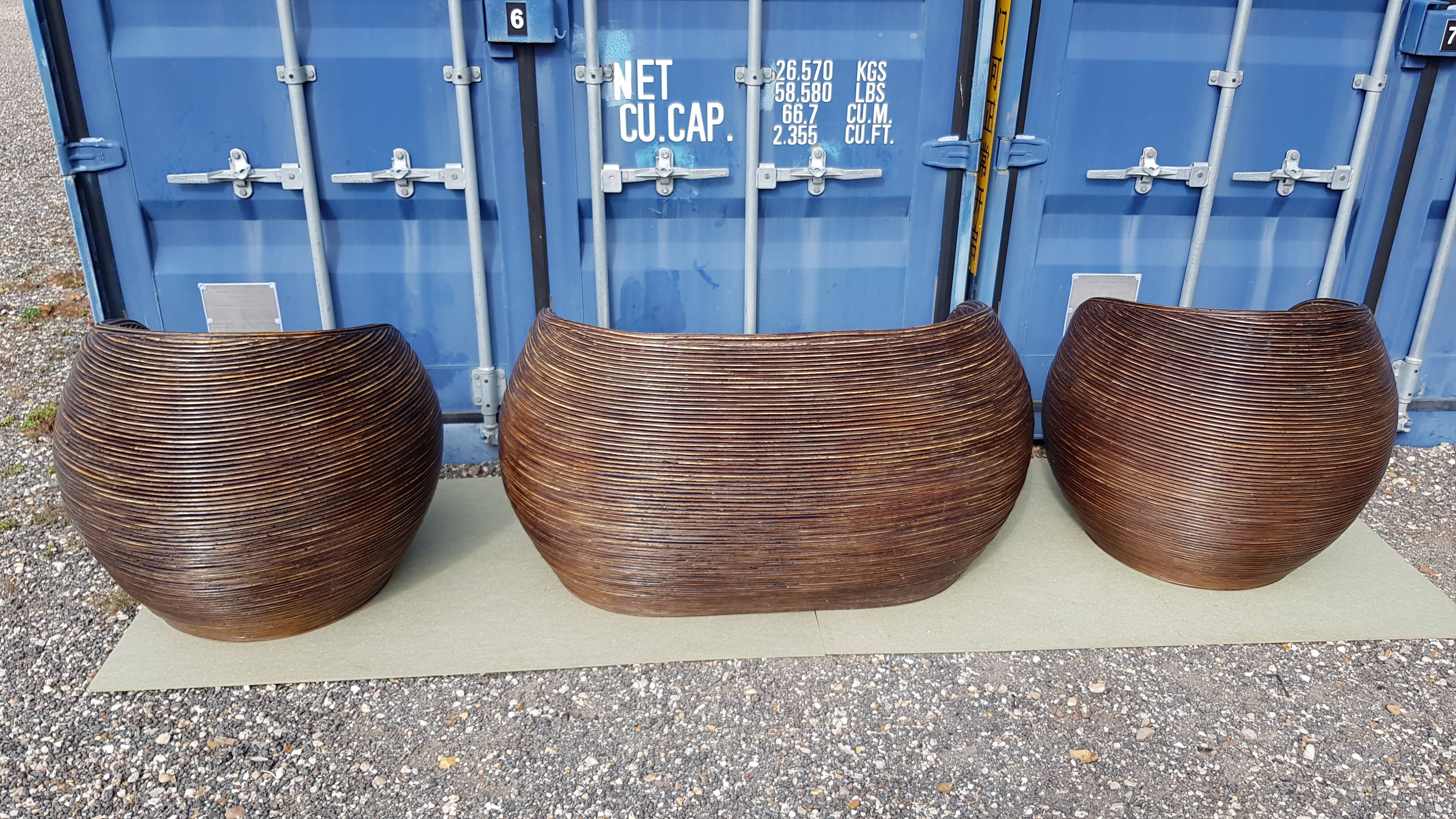 Set canapé sofa et ses 2 chauffeuses en rotin