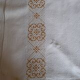Nappe en coton brodée 130*280