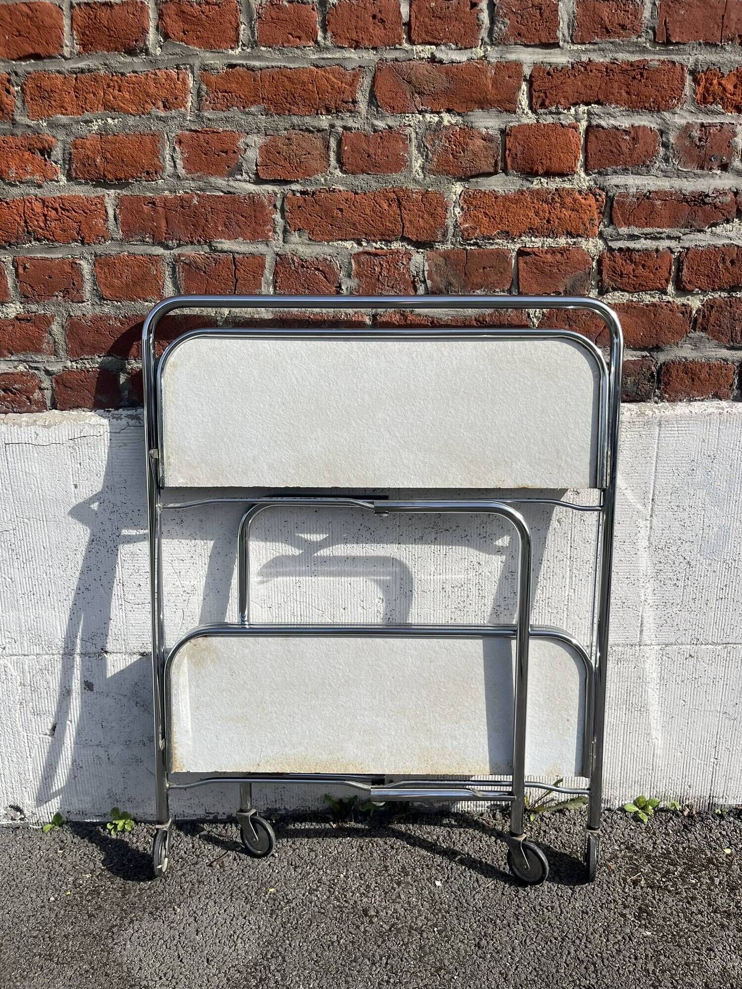 Folding dessert trolley / mid-century service cart in chrome and formica