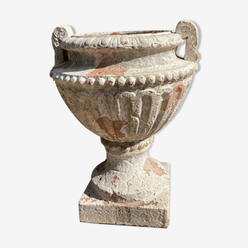 Medici terracotta vase