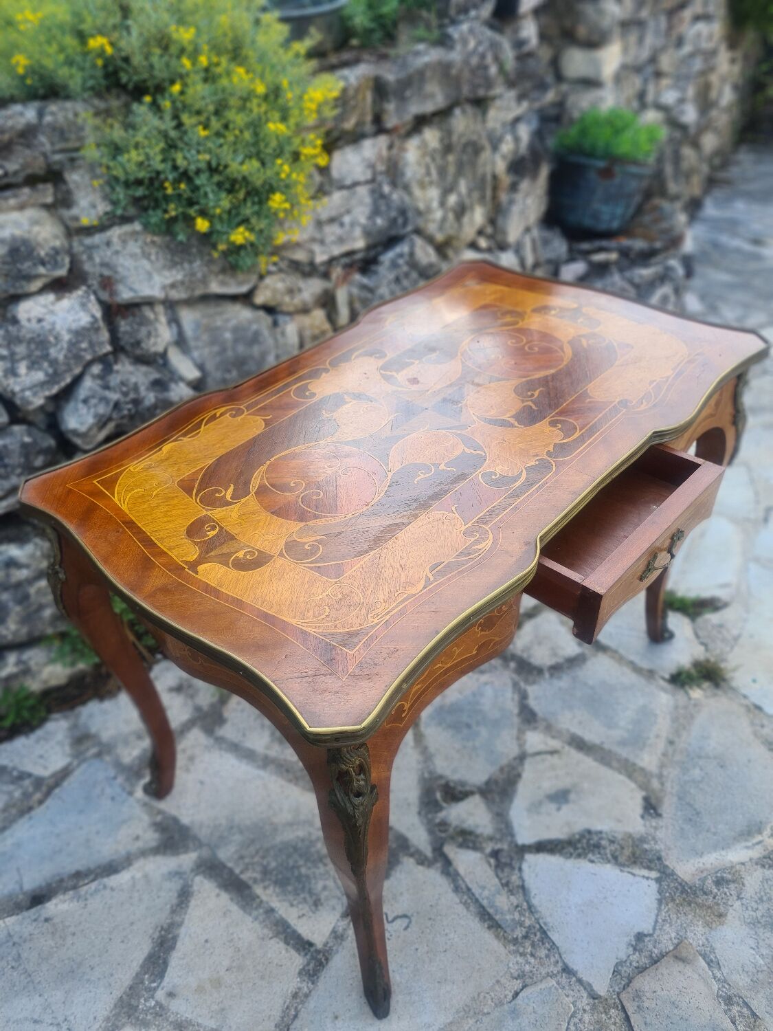 Louis XV style flat desk in marquetry