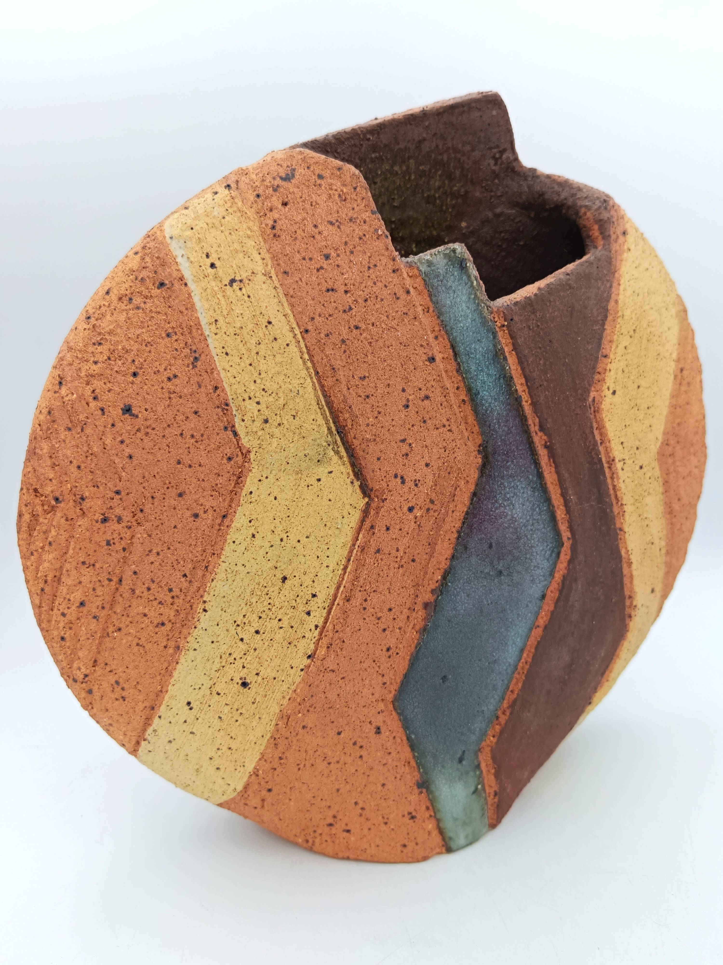 Geometric decorative vase