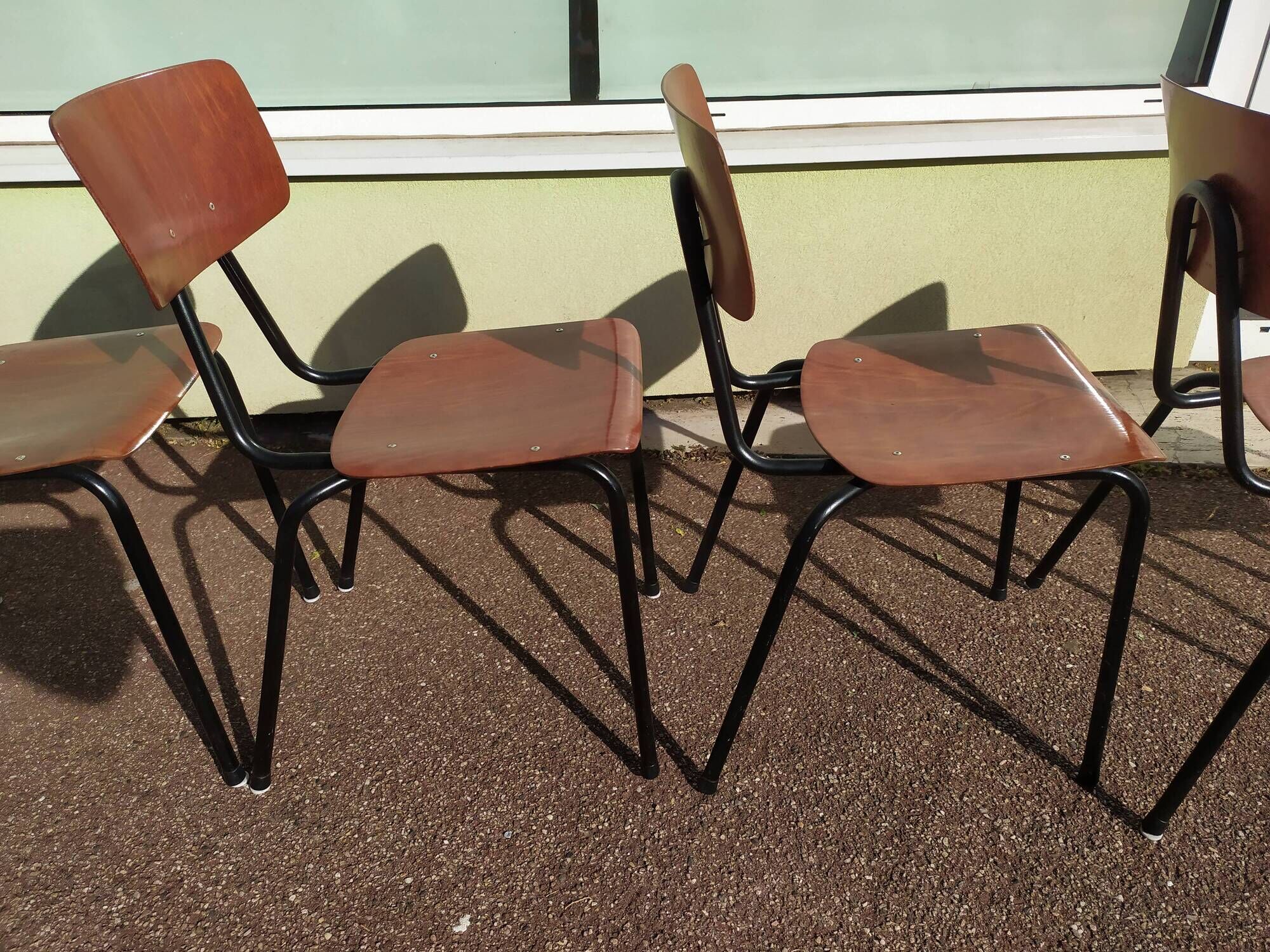 Set of 6 Dutch and metal school chairs - adult