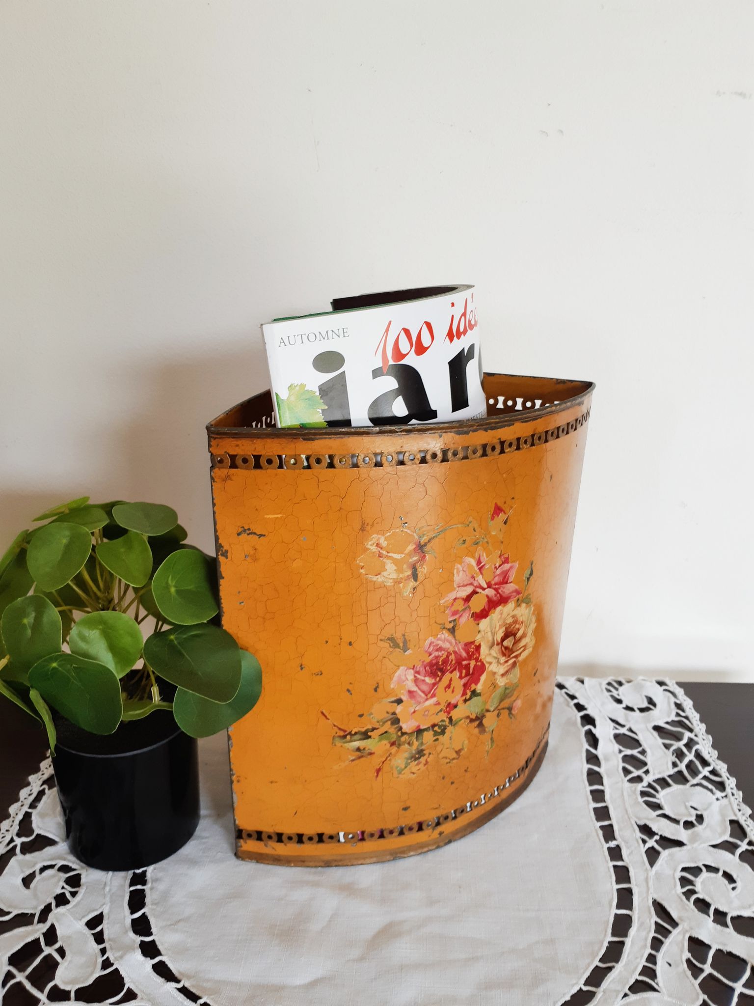 Openwork painted metal office paper basket, Napoleon III, antique French, XIX century
