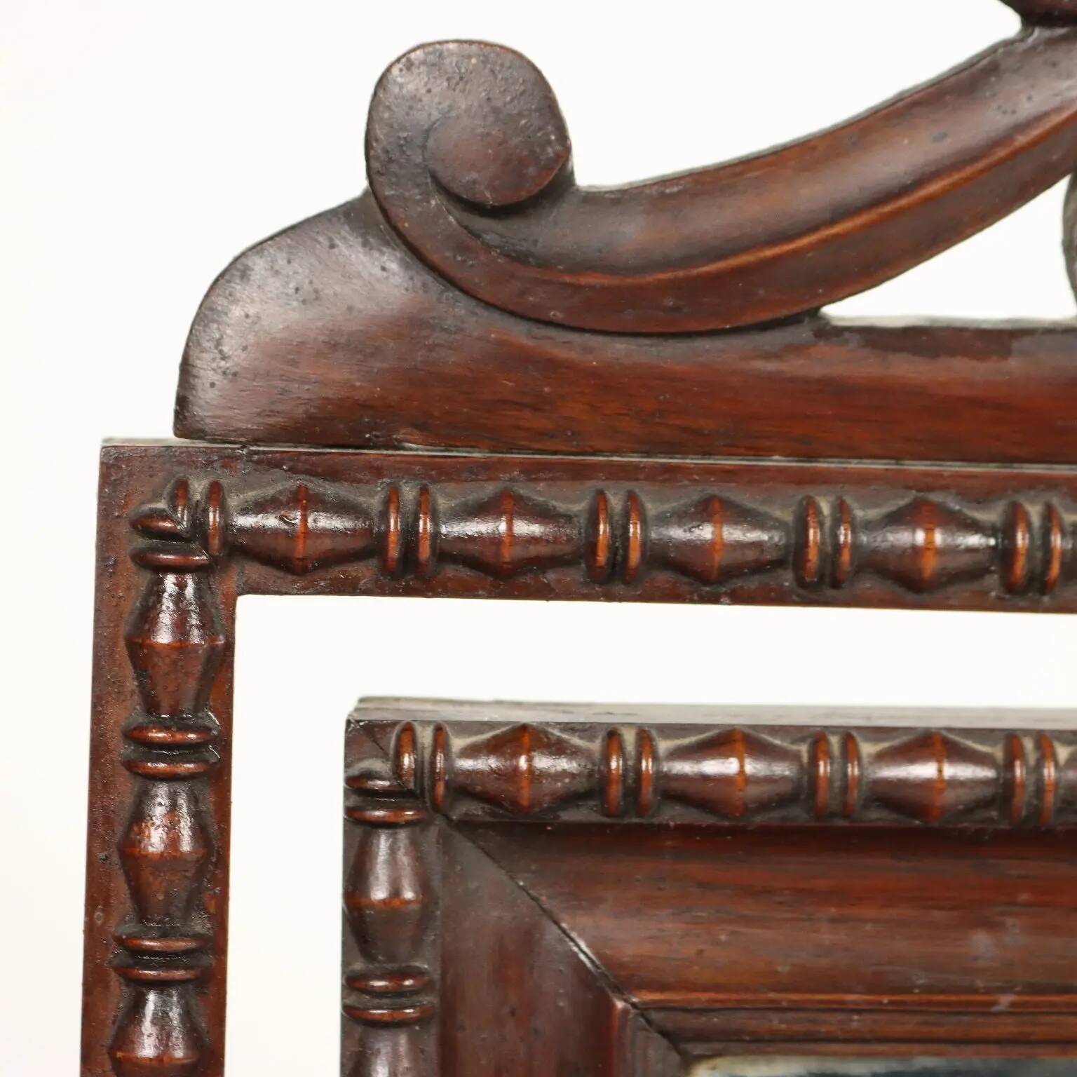 Small antique psyché mirror in mahogany and poplar, Italy, 19th century.
