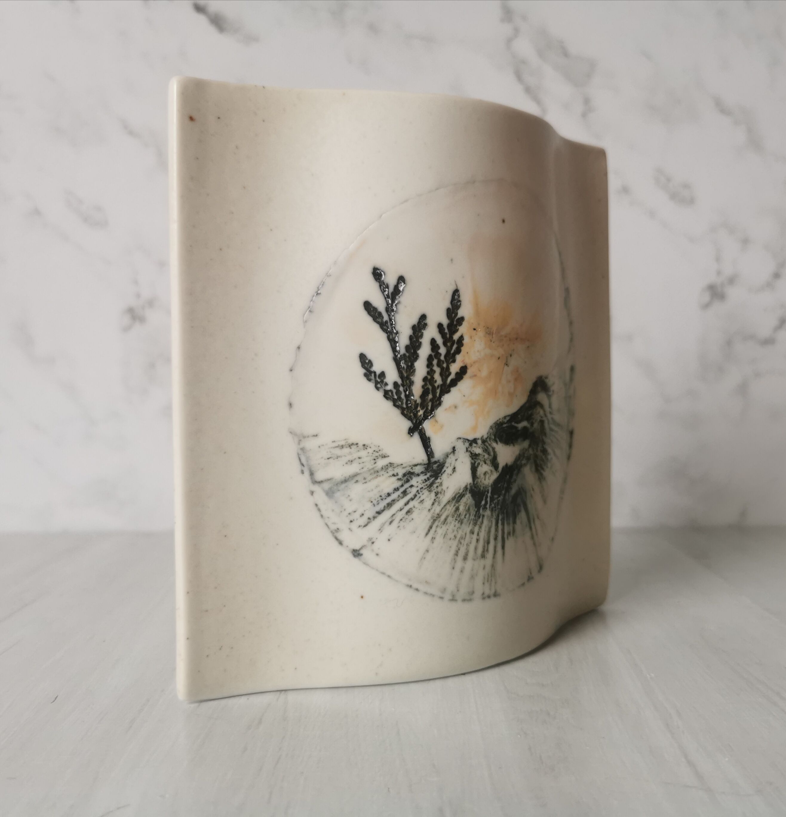 Porcelain design vase from Virebent