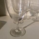 Ensemble de 5 verres à vin anciens gravés