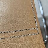 Fauteuil cantilever en cuir