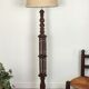 Lampadaire en bois tourné vintage