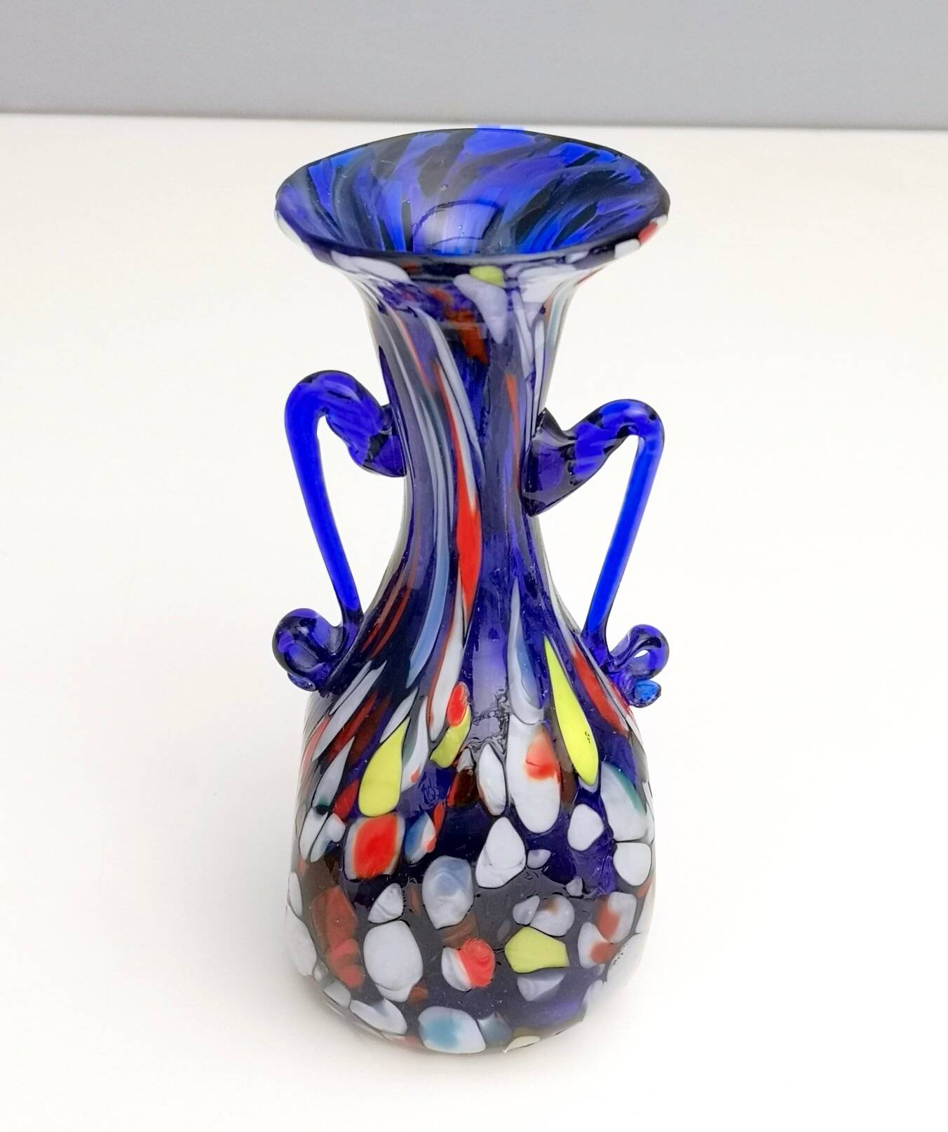 Vase Art Nouveau en Verre de Murano Bleu Produit par Toso, Italie