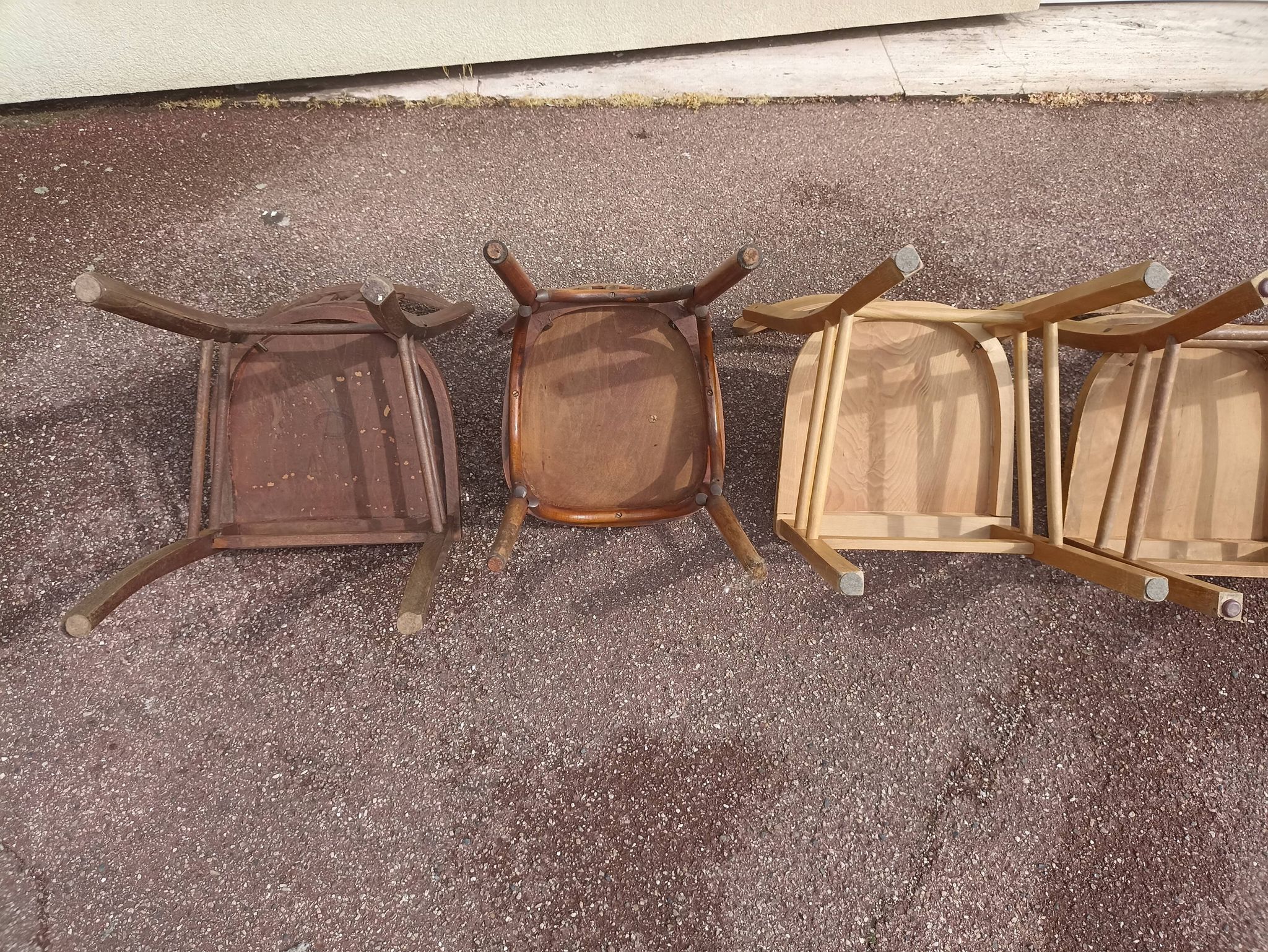 Set of 16 mismatched wooden bistro chairs - vintage - luterma