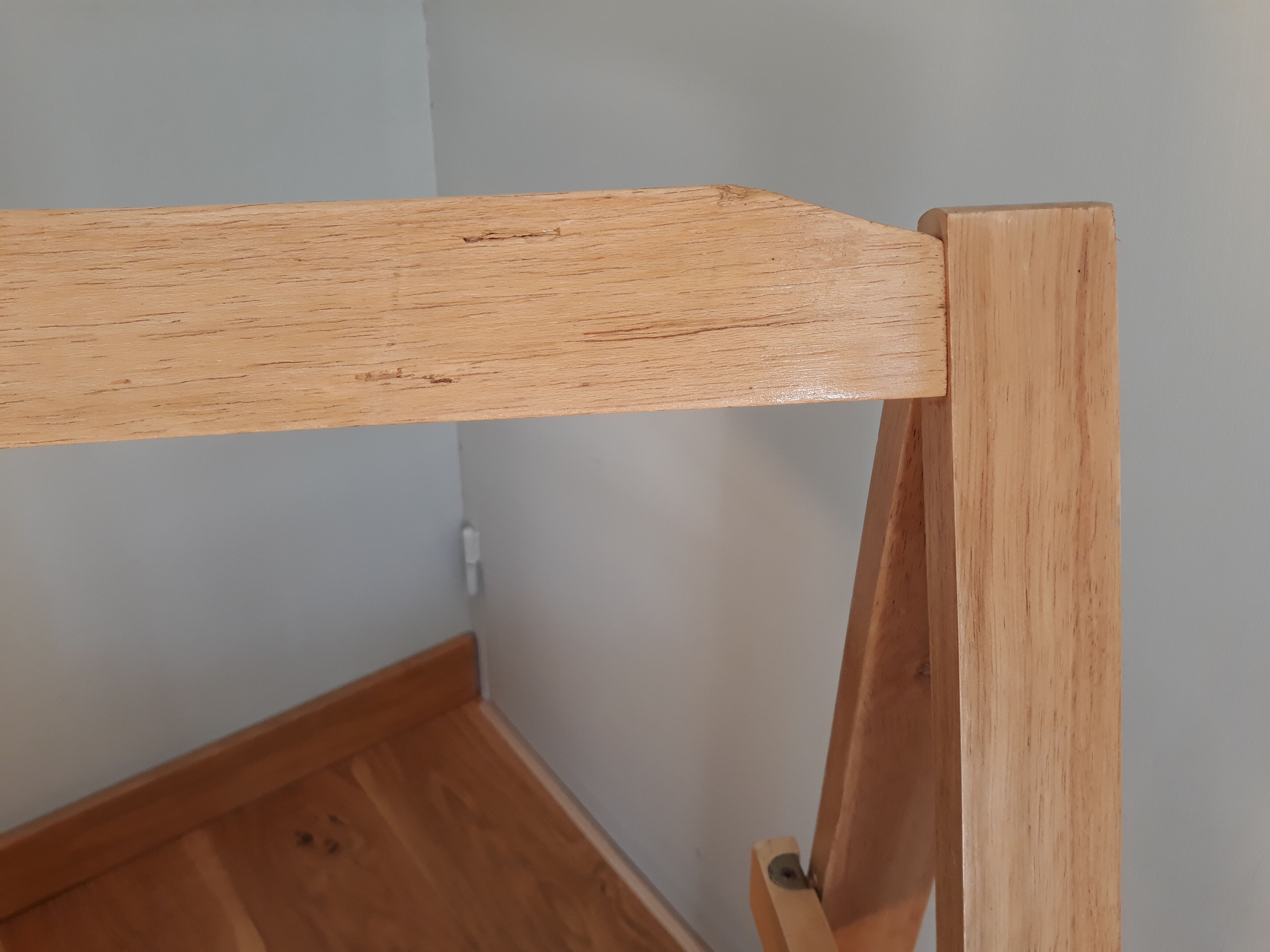 Folding chairs