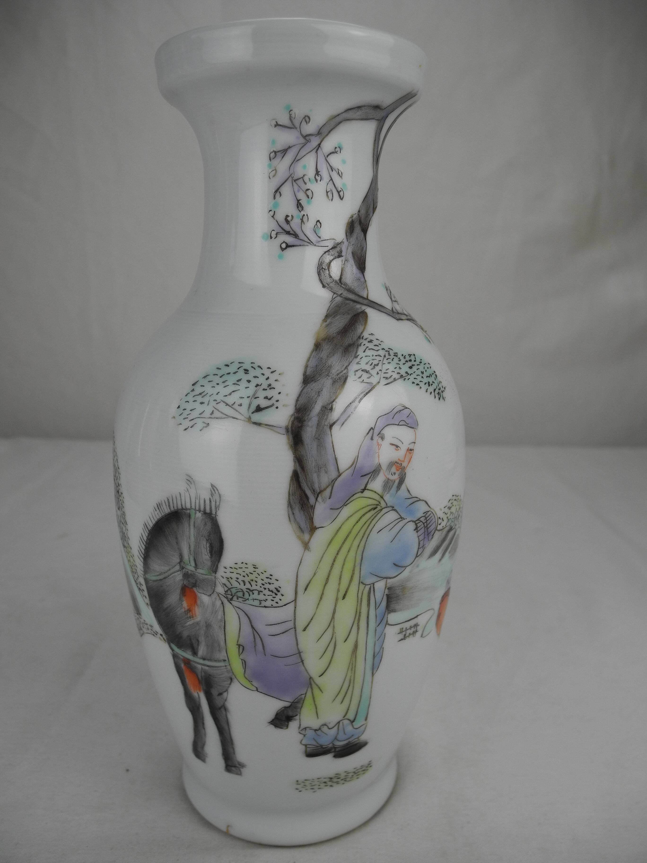 Antique porcelain vase, vintage Chinese porcelain vase