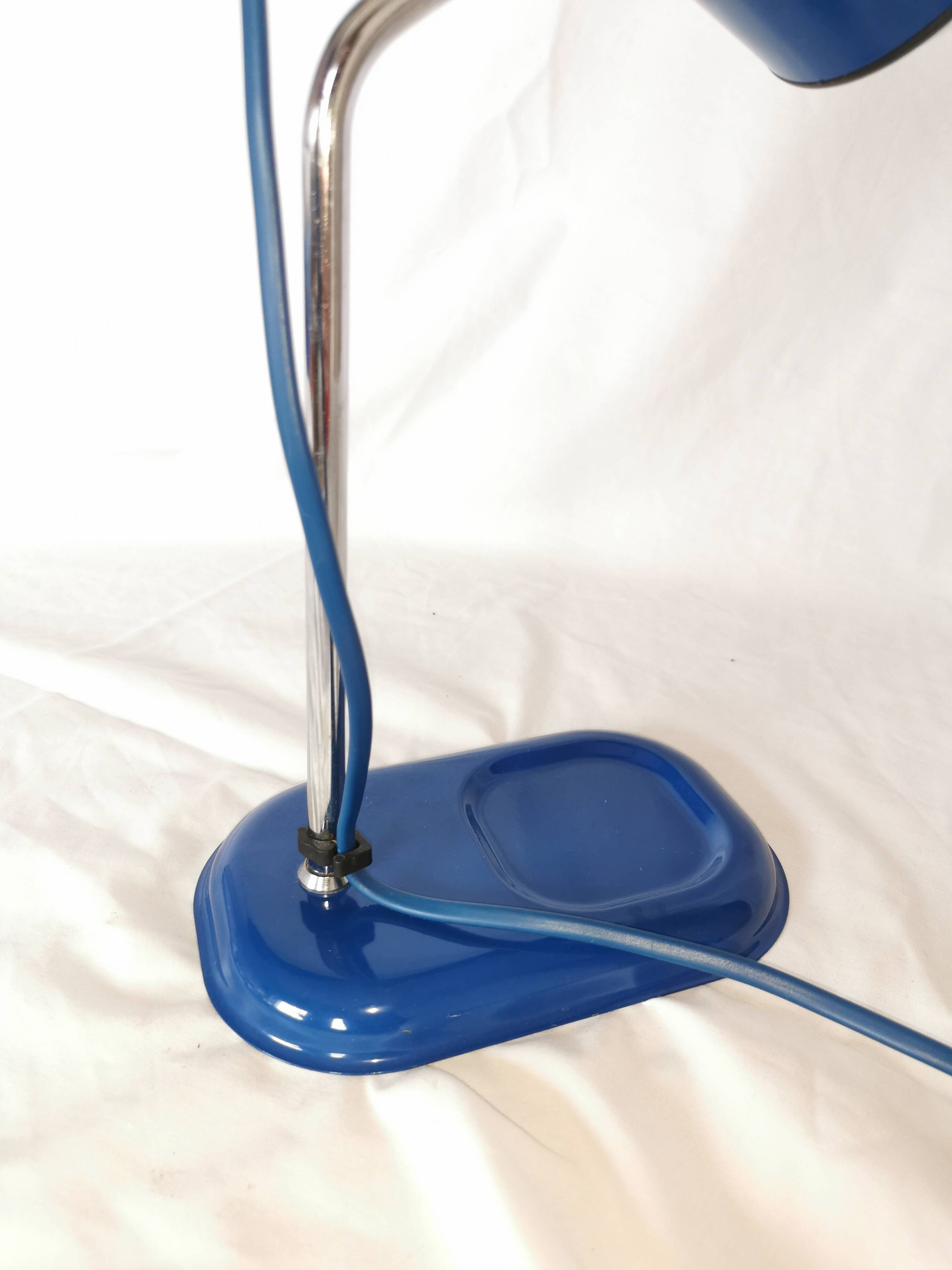Blue and chrome adjustable spot desk lamp, Vrieland Design, Netherlands, 1970s