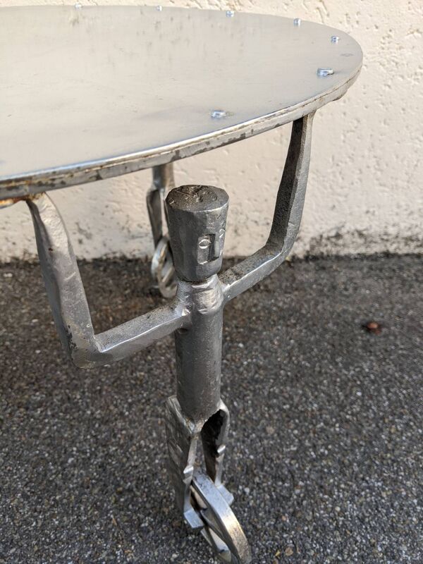 Table basse artisanale sur roulettes 1970 par Robert Evans