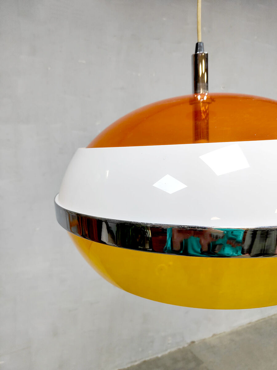 Suspension vintage design space age