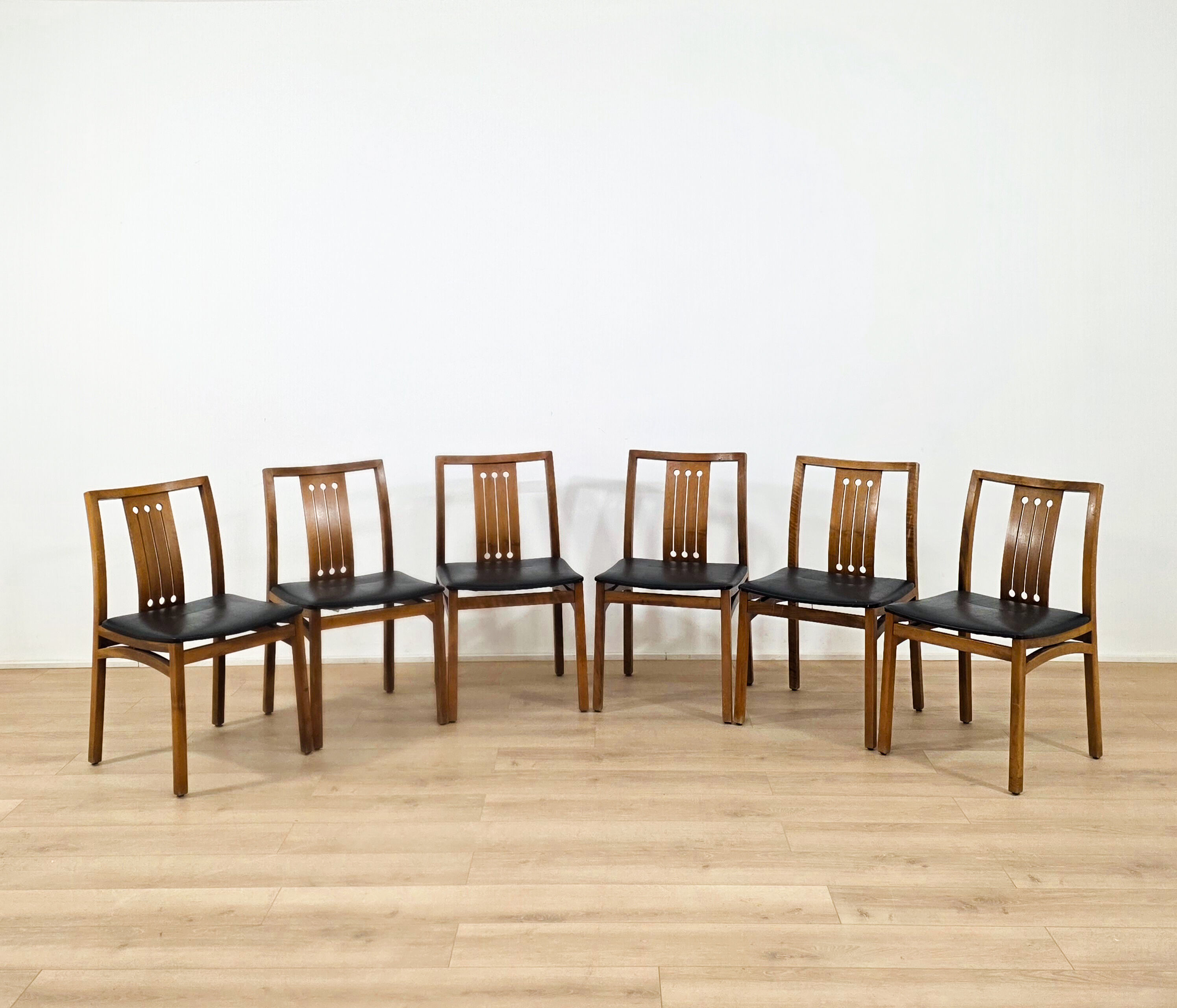 Ensemble de 6 chaises scandinaves par Jacques Hauville - 1960
