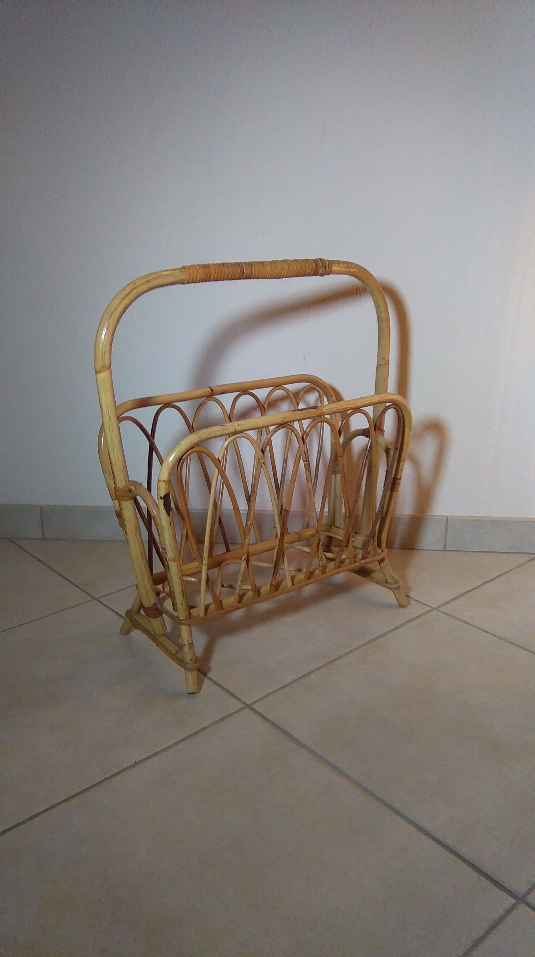 Magazine rack Wicker, early 1970s