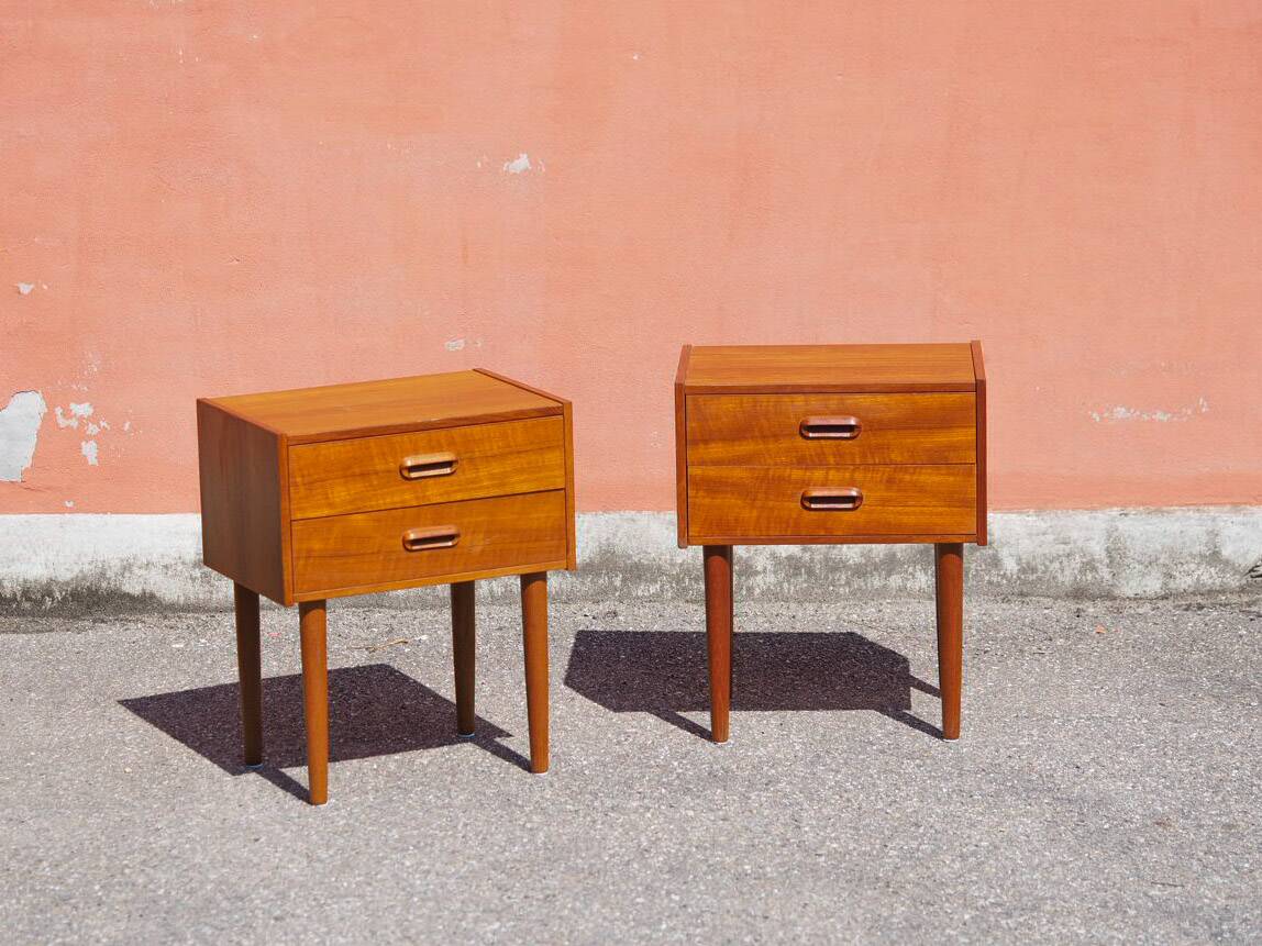 Pair of 2 vintage Danish bedside tables from the 1960s, in teak.