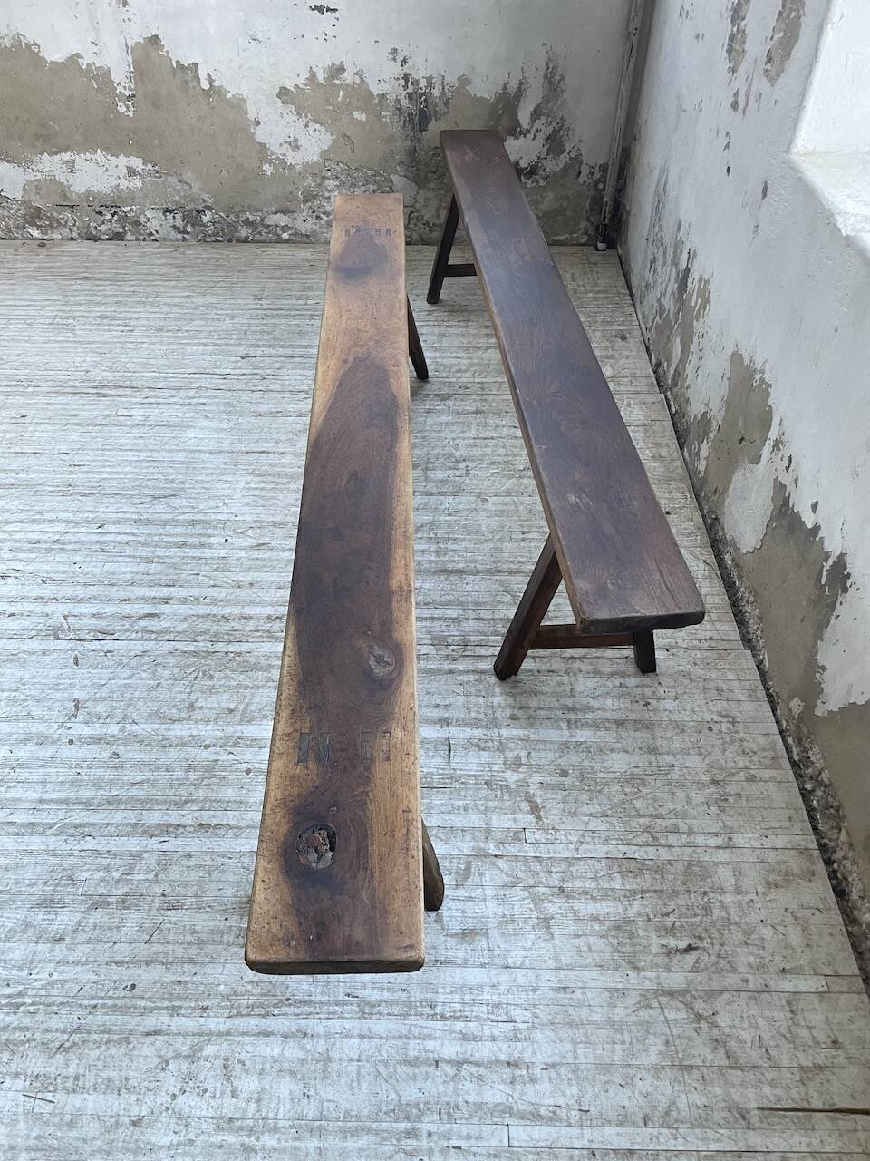 Pair of benches in walnut and solid oak 230 cm