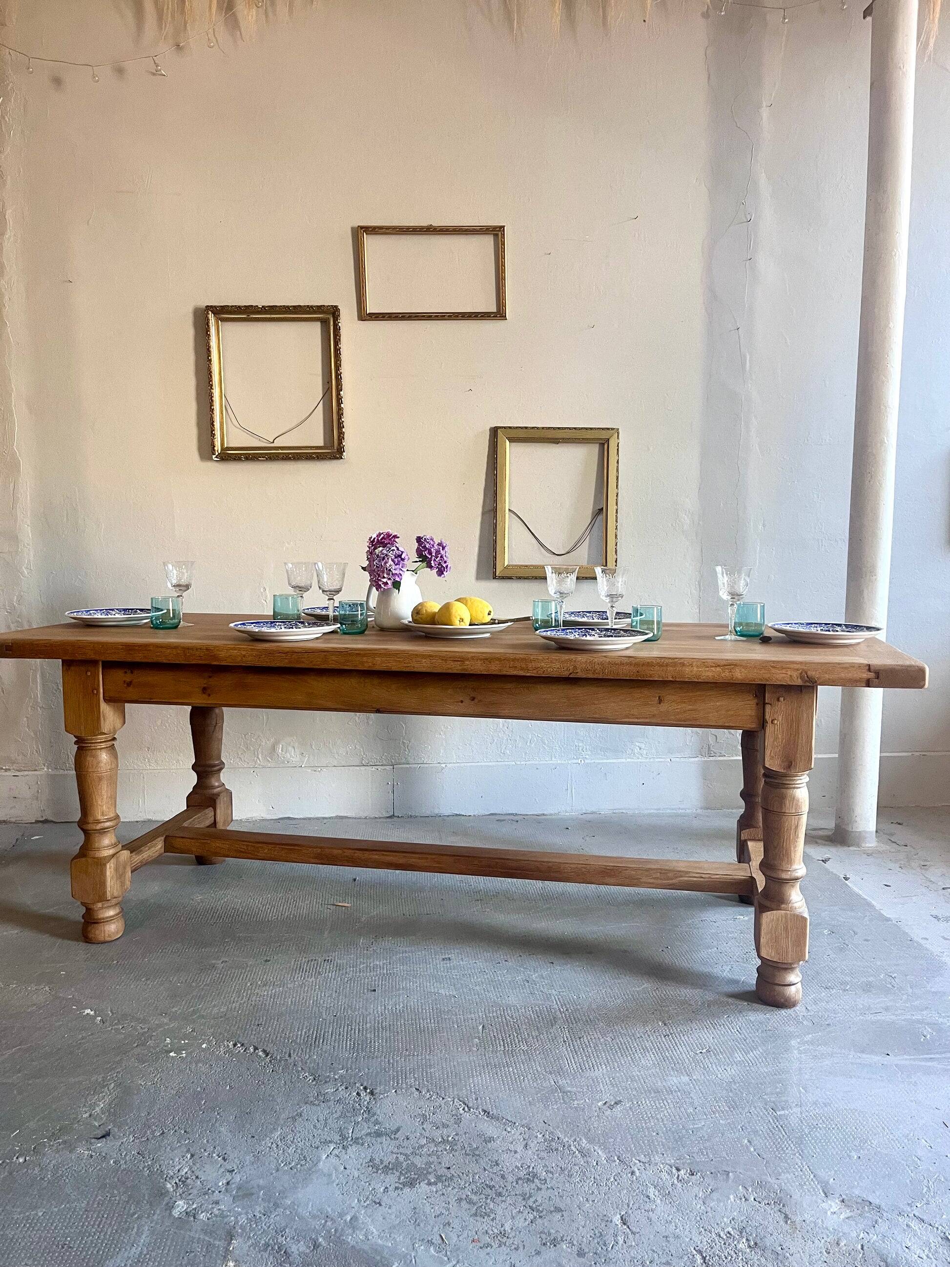 Table de ferme ancienne en bois massif