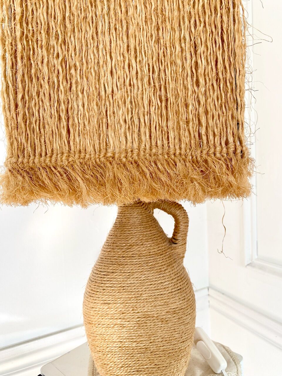 Rope table lamp