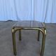 Table basse vintage en laiton et verre fumé / Moderne italien du milieu du siècle