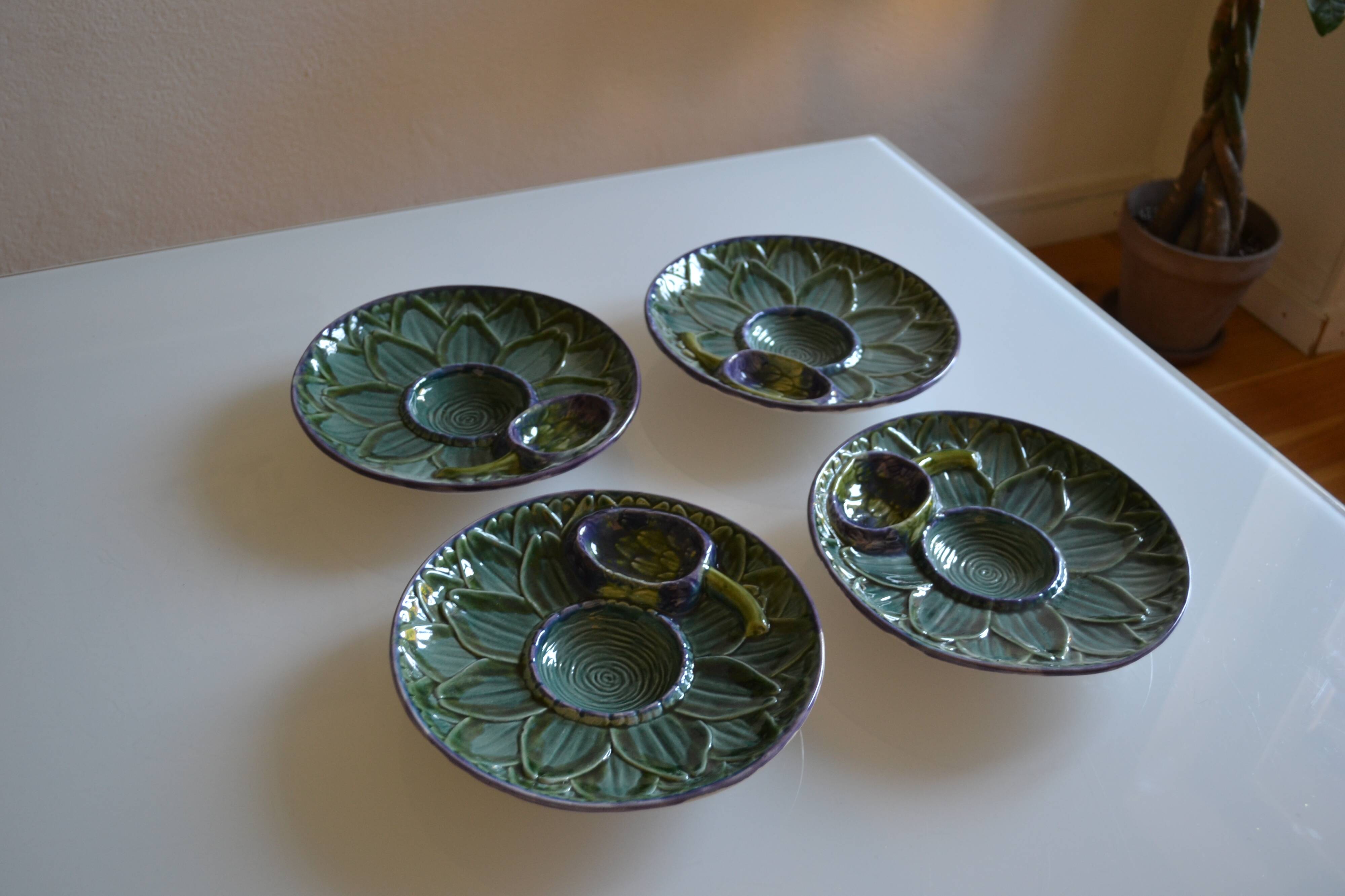 4 Vintage Barbotine Plates Artichoke Asparagus Table Decor Occasion
