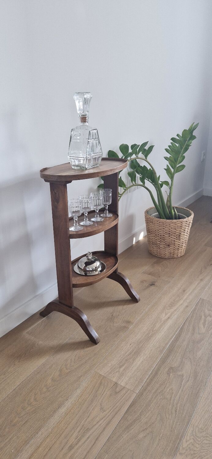 Antique walnut pedestal table furniture