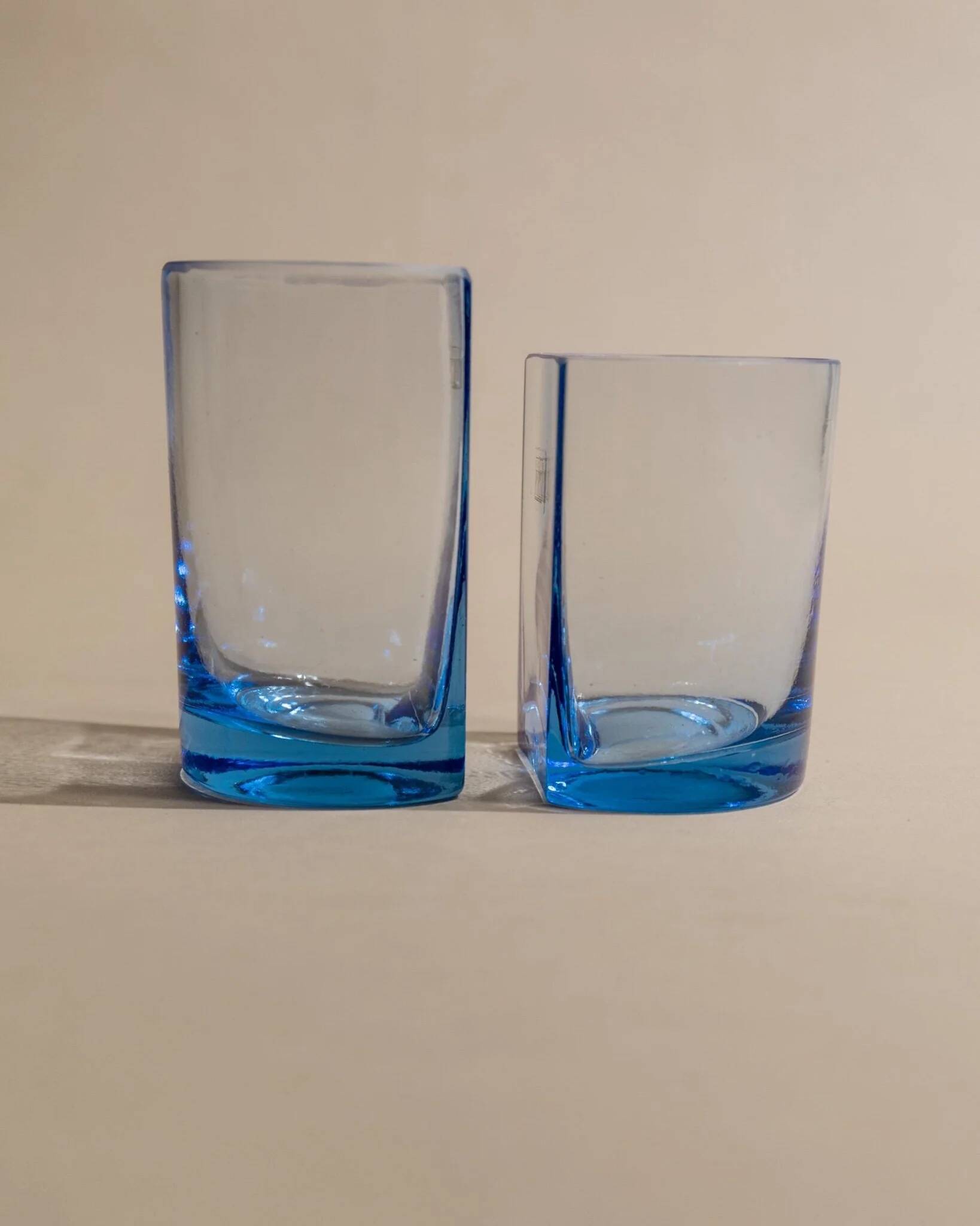 Set of 6 vintage blue drinking glasses with curved design, Pitti Studio, Italy, 1980s.