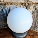 Globe lamp