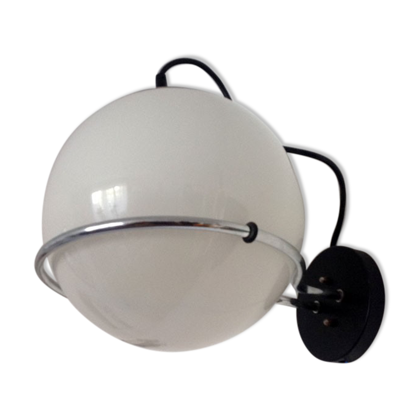 Wall lamp Raak opaline and chrome