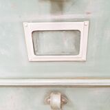 Strafor valve cabinet