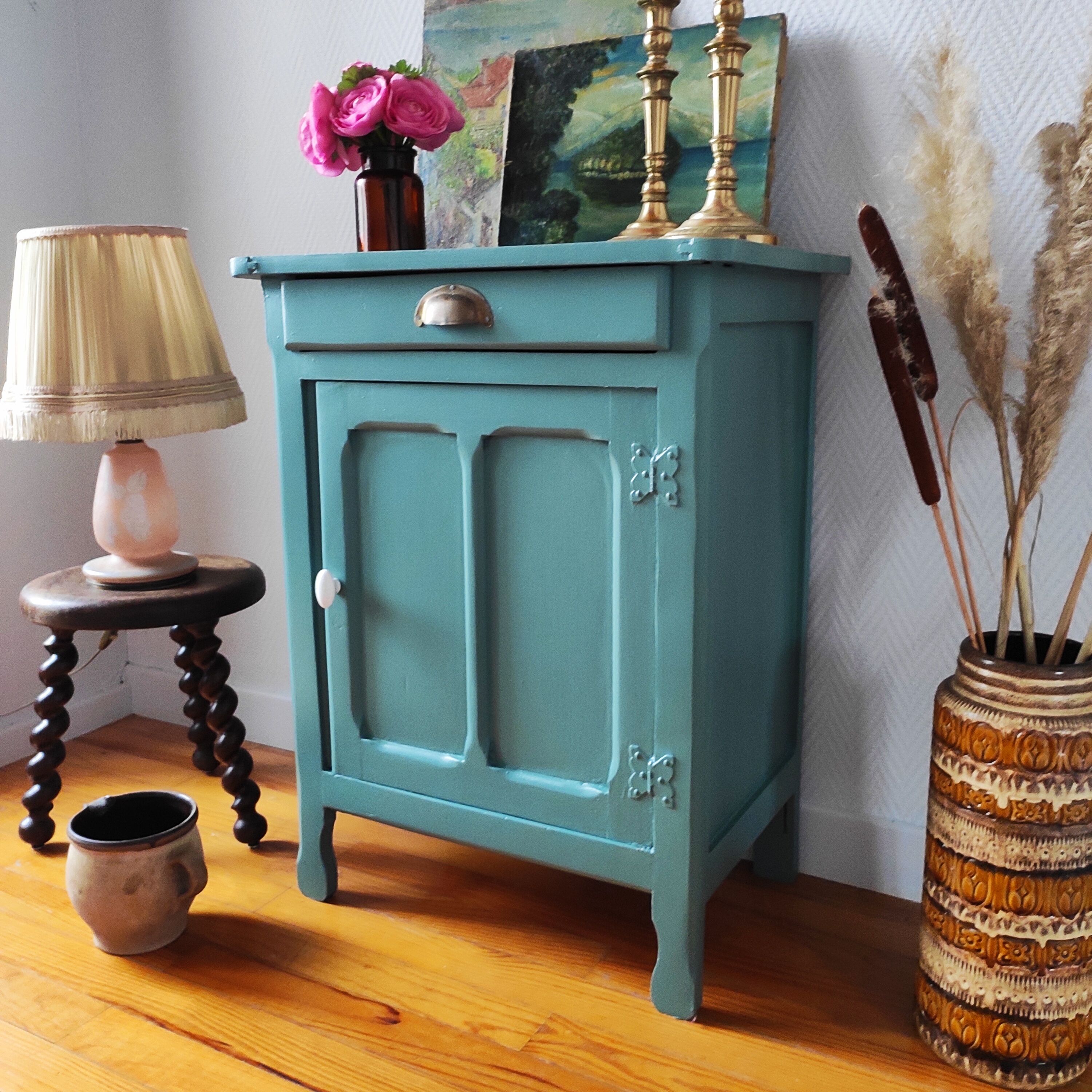 Old Parisian jam buffet