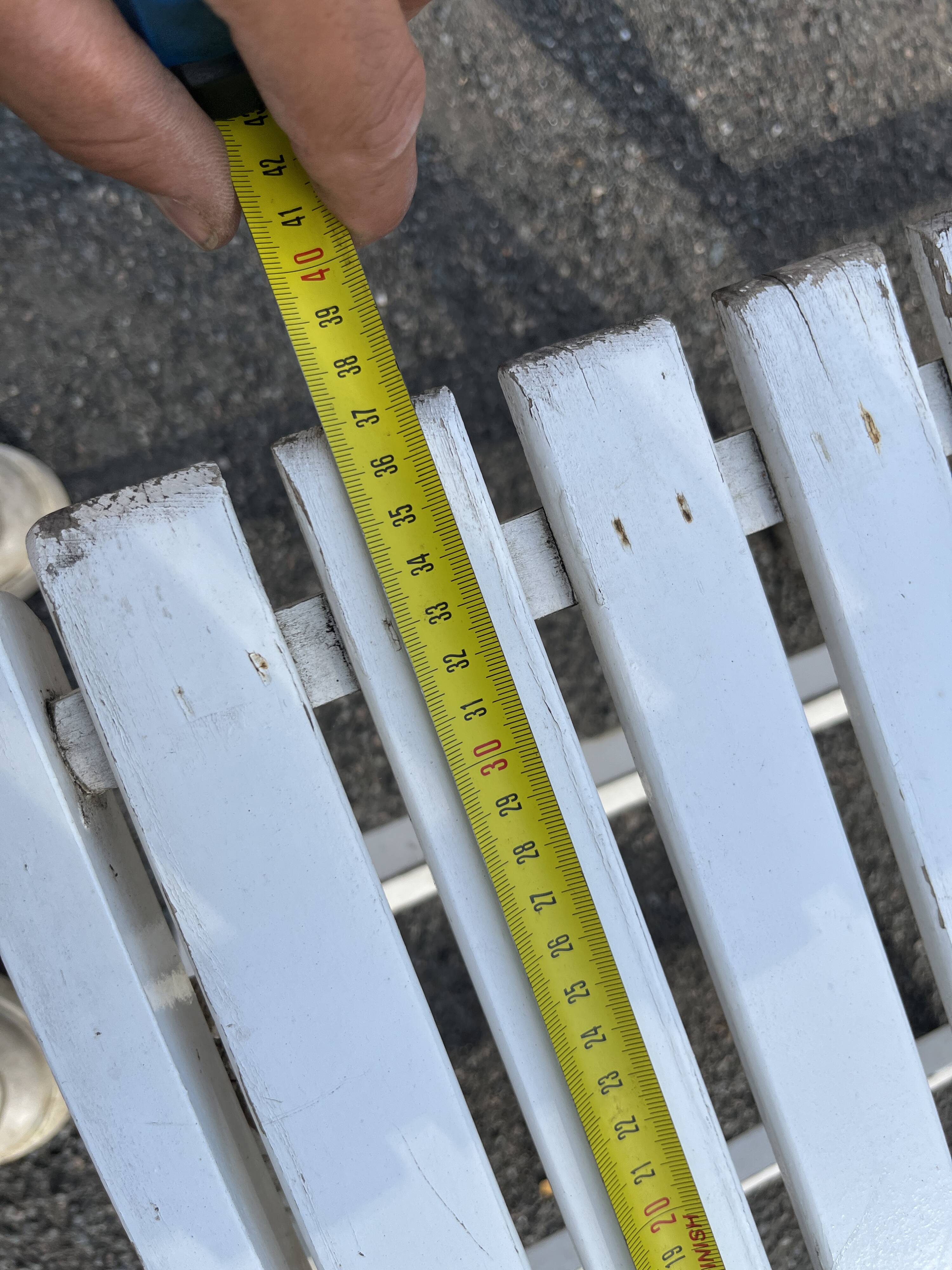 Pair of vintage wooden folding chairs – 1960s/70s