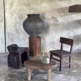 Stool, tabouret or low Japanese-style armchair in brutalist monoxyle radica.