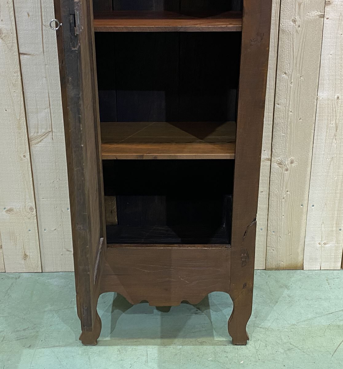 Chestnut maker - early 20th century