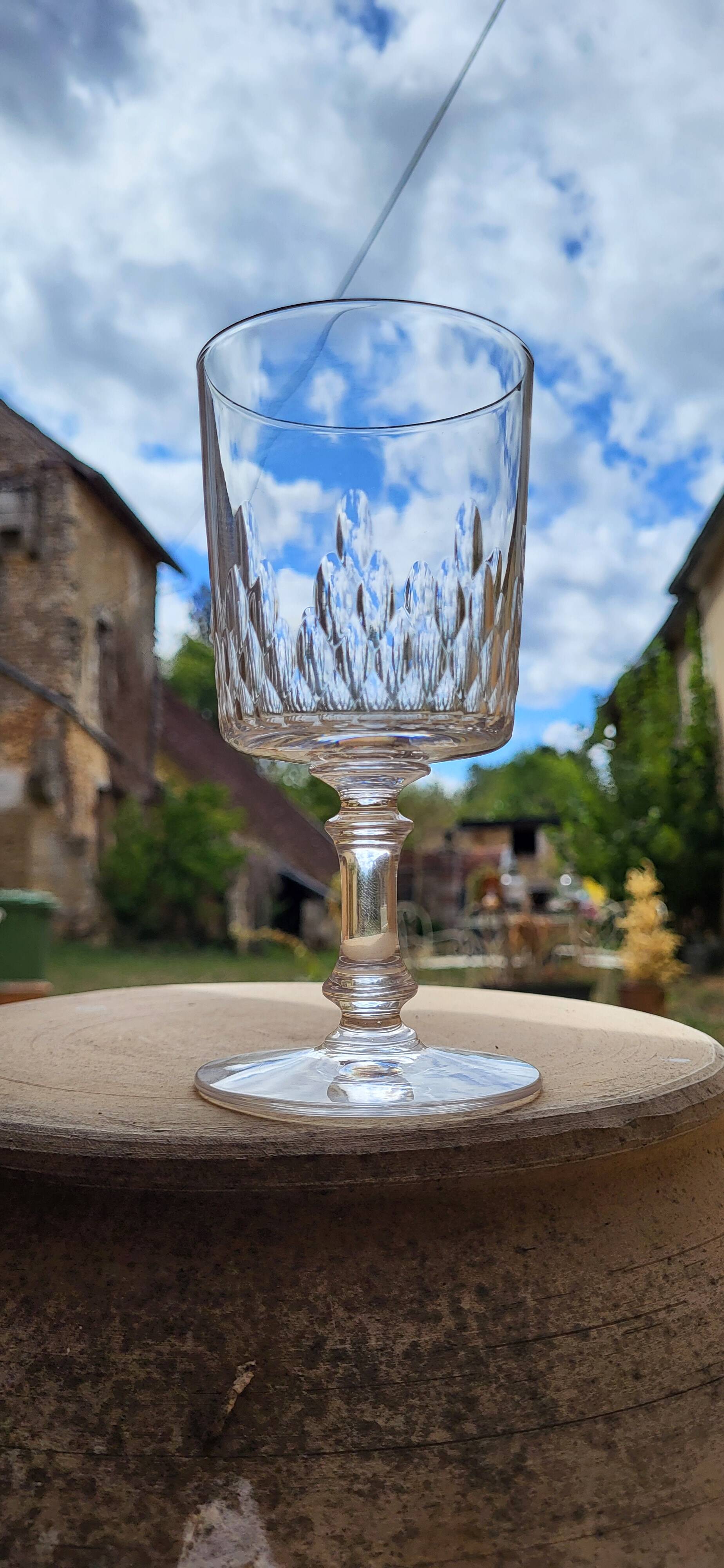 Baccarat - 7 verres à vin modèle Champigny Richelieu