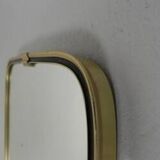 Miroir vintage avec bord en aluminium doré, années 1960