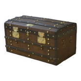 Vintage travel trunk from the 1940s.