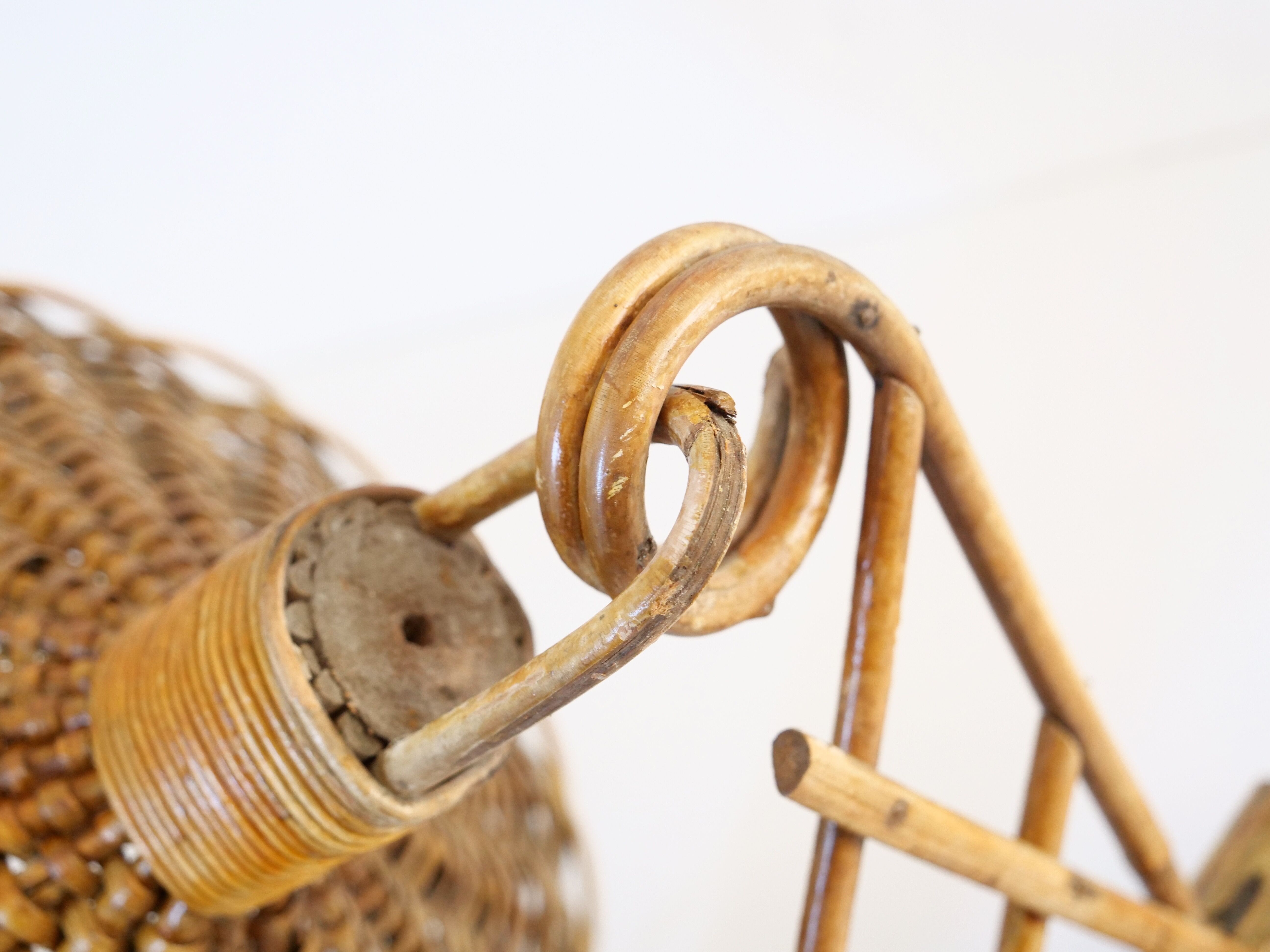 rattan wall lamp for hanging plant