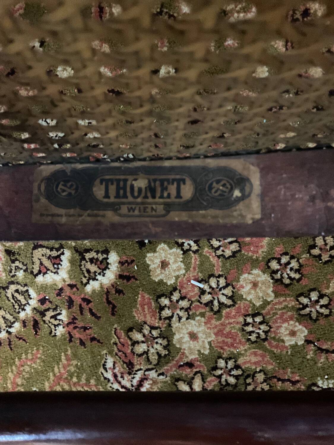Paire de chaises bistrot Thonet estampillées