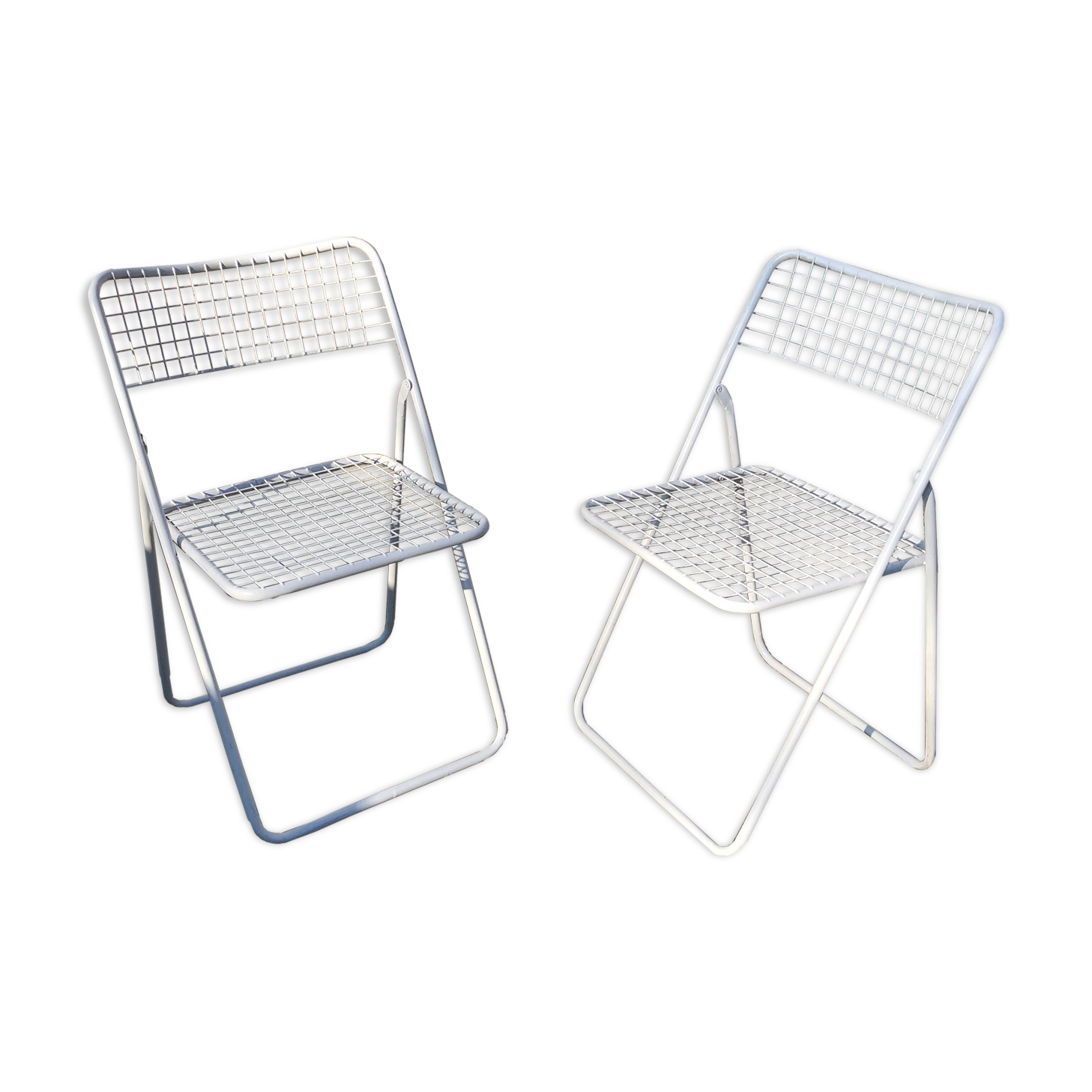 Set of two folding chairs
