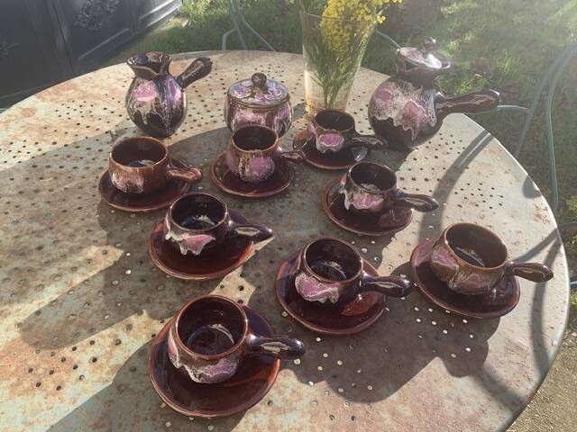 Coffee or tea service in enameled ceramic by Marius Giuge, artisan potter in Vallauris,