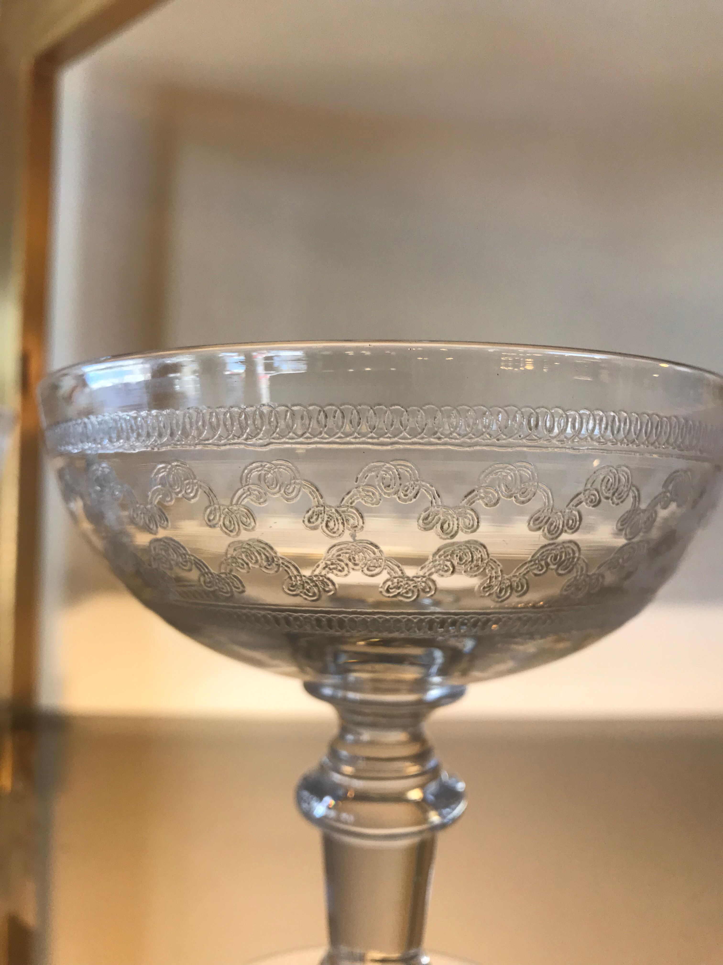 4 old glass champagne cups