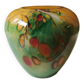 Vase forme Ovoïde, en verre d Art soufflé. Inclusions mouchetées