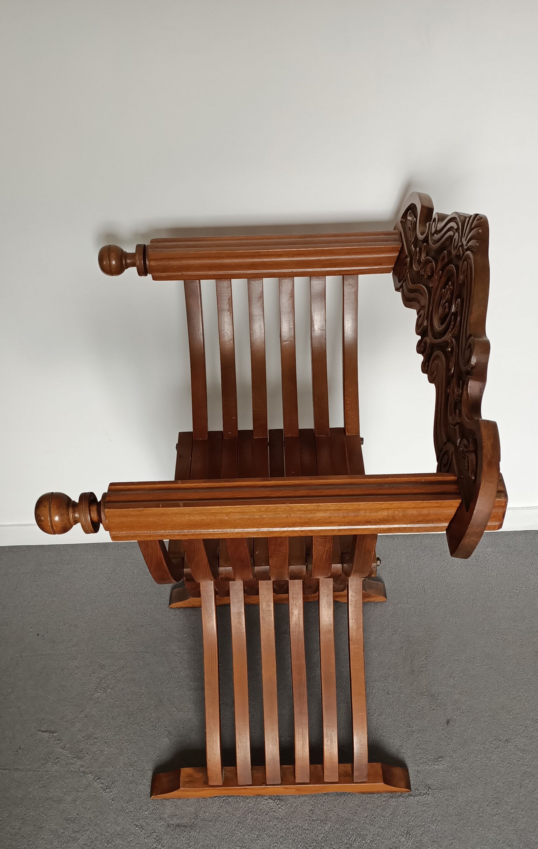 Fauteuil savonarola italien