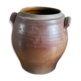 Brown sandstone grease pot