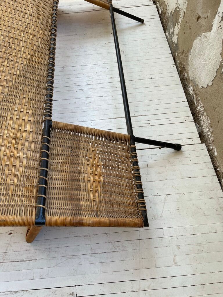 Metal and wicker headhead 50s